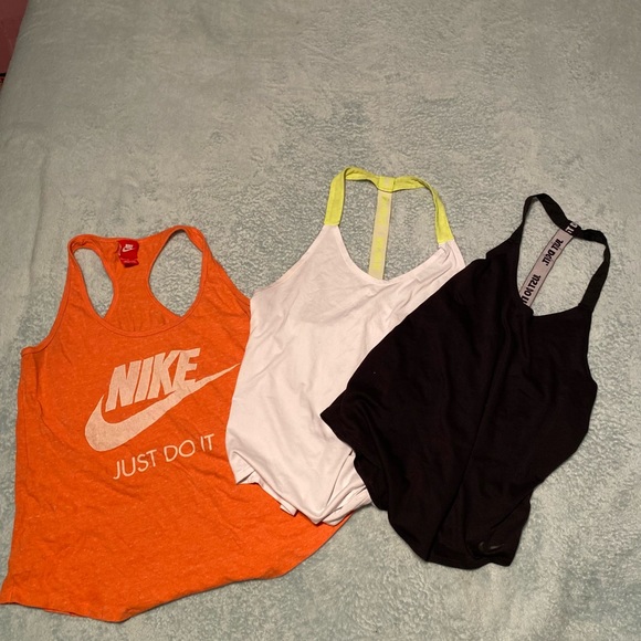 3 Nike tank tops - Picture 1 of 3